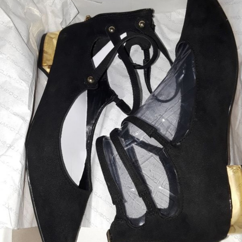 Low heels - Picture 2 of 4